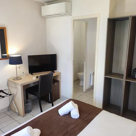 Et Le Relais Du Val D'orbieu Hotel