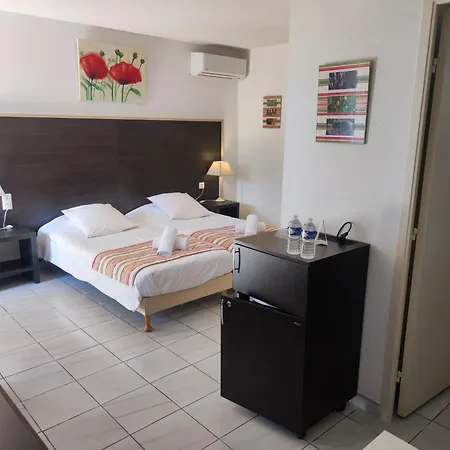 Et Le Relais Du Val D'orbieu Hotel