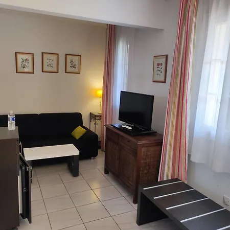 Hotel Et Le Relais Du Val D'orbieu Ornaisons
