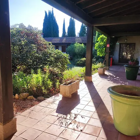 Hotel Et Le Relais Du Val D'orbieu