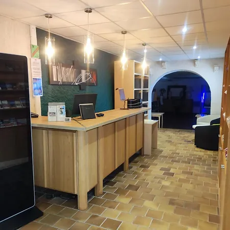 Et Le Relais Du Val D'orbieu Hotel 3*