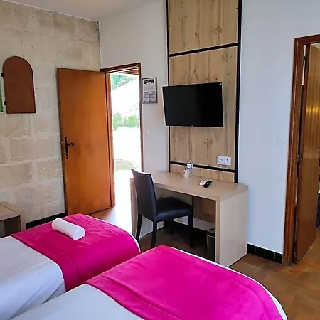 Et Le Relais Du Val D'orbieu Hotel 3*