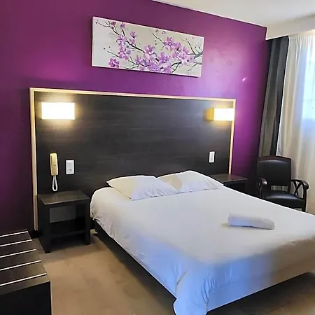 Hotel Et Le Relais Du Val D'orbieu 3*