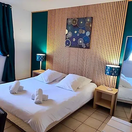 Et Le Relais Du Val D'orbieu Hotel 3*